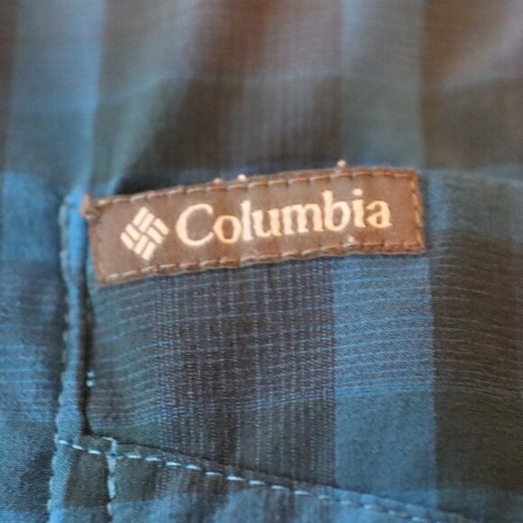 Columbia Sportswear Company Blue/Black Plaid Performance Button Down Size XL - Picture 5 of 8